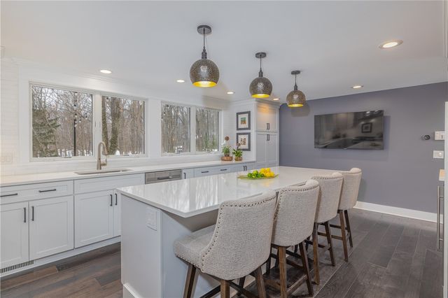 109 Tanglewood Court, Webster, NY 14580