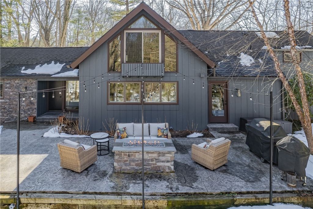 109 Tanglewood Court, Webster, NY 14580