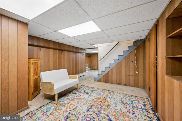 323 S 5TH ST, North Wales, PA 19454