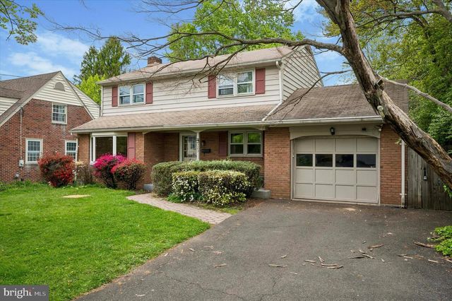 323 S 5TH ST, North Wales, PA 19454