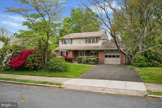 323 S 5TH ST, North Wales, PA 19454