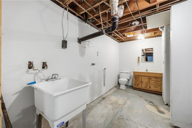 6807 N Brookside Road, Pleasant Valley, MO 64068