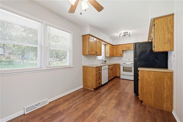 6807 N Brookside Road, Pleasant Valley, MO 64068