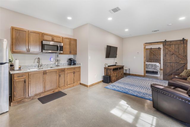 1668 Poe Prairie Road, Millsap, TX 76066