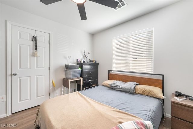 878 West Lake Mead Boulevard, Las Vegas, NV 89106