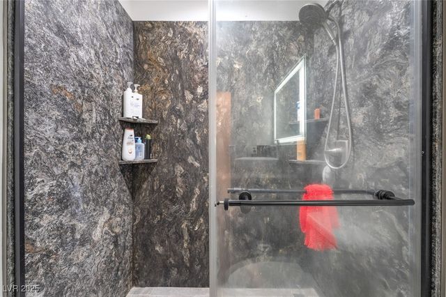 878 West Lake Mead Boulevard, Las Vegas, NV 89106