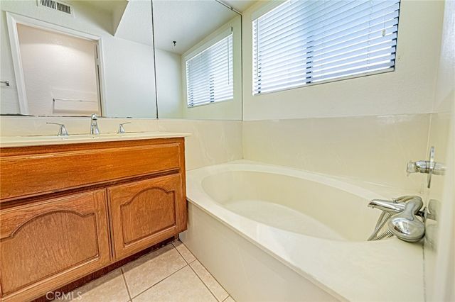 1253 Porto Grande 2, Diamond Bar, CA 91765