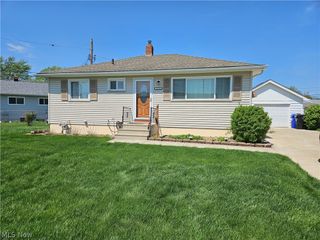 5770 Pemberton Drive, Brook Park, OH 44142