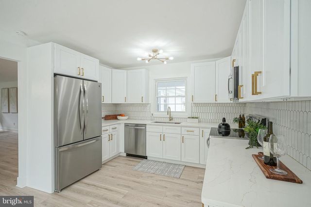 139 EDGE LN, Willingboro, NJ 08046