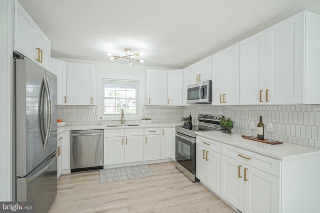 139 EDGE LN, Willingboro, NJ 08046