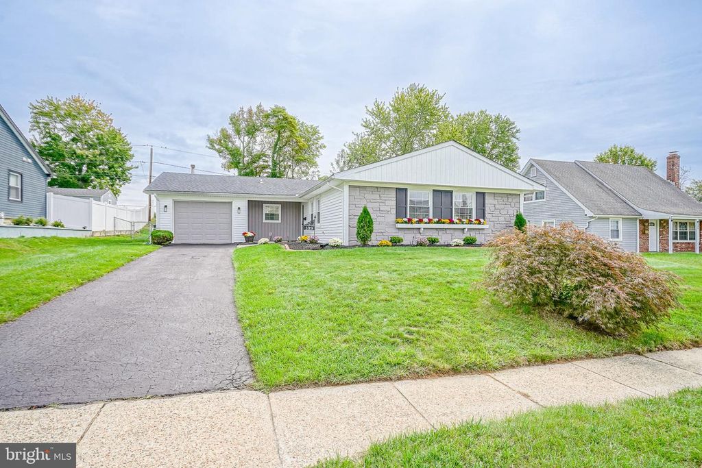 139 EDGE LN, WILLINGBORO, NJ 08046 — exterior