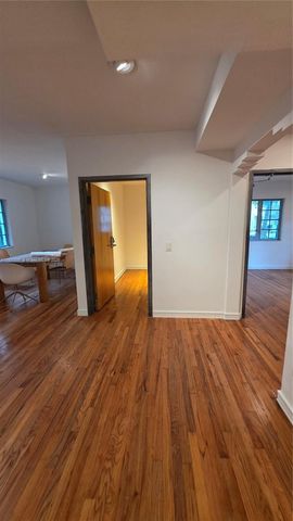 410 Meridian Ave, Miami Beach, FL 33139