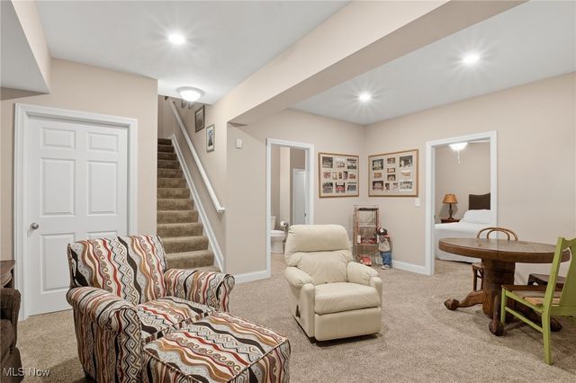 168 Vine Street 69, Westlake, OH 44145