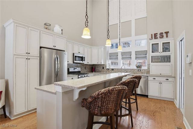 168 Vine Street 69, Westlake, OH 44145