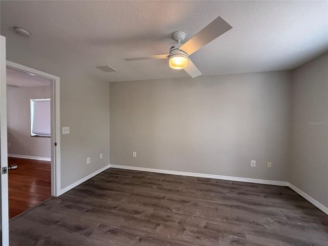 2907 W CHESTNUT STREET, Tampa, FL 33607