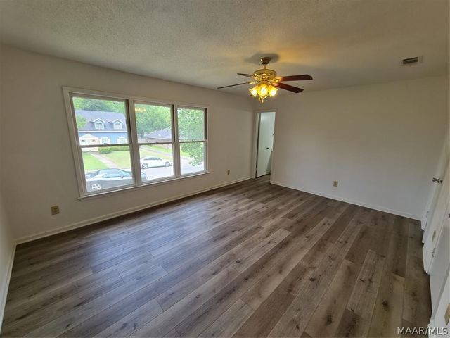 2136 Rexford Road, Montgomery, AL 36116