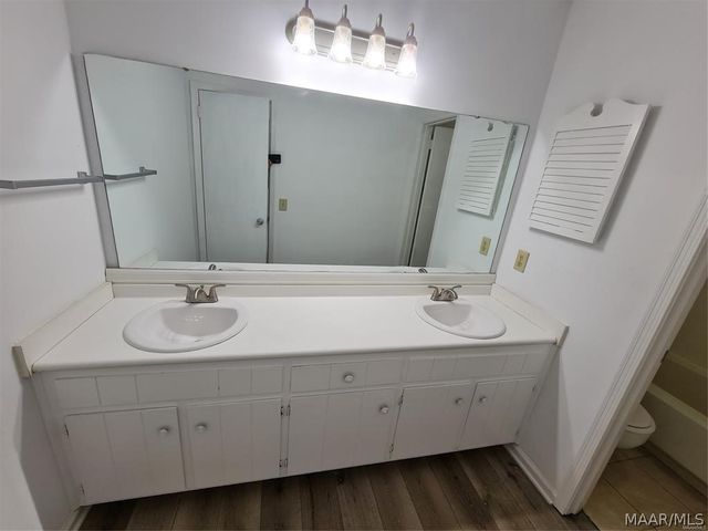 2136 Rexford Road, Montgomery, AL 36116