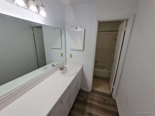 2136 Rexford Road, Montgomery, AL 36116