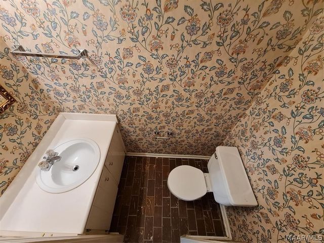 2136 Rexford Road, Montgomery, AL 36116