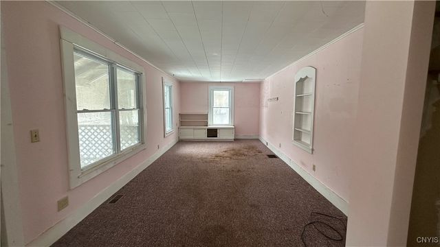 833 County Route 14, Granby, NY 13069