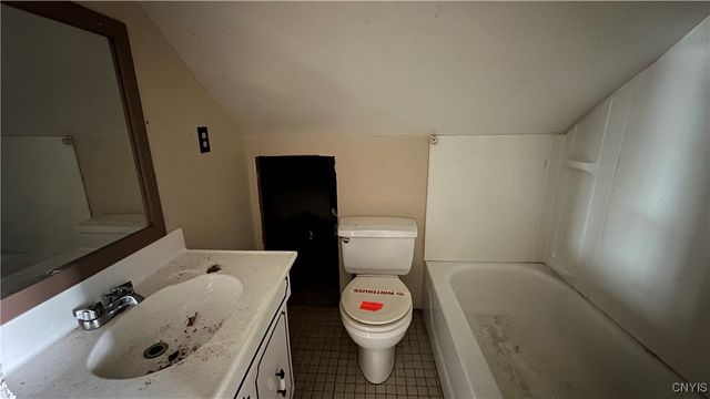 833 County Route 14, Granby, NY 13069