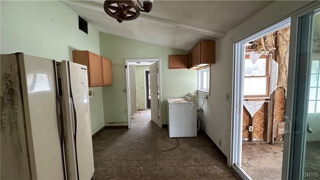 833 County Route 14, Granby, NY 13069