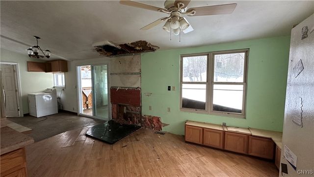 833 County Route 14, Granby, NY 13069