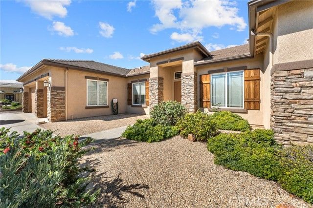 35316 Dry Creek Road, Yucaipa, CA 92399