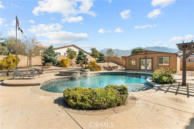 35316 Dry Creek Road, Yucaipa, CA 92399