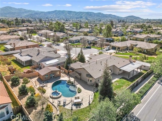 35316 Dry Creek Road, Yucaipa, CA 92399