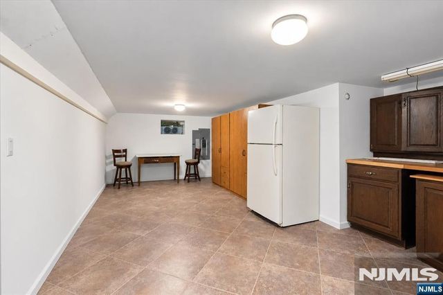 245 Kingsland Avenue, Lyndhurst, NJ 07071