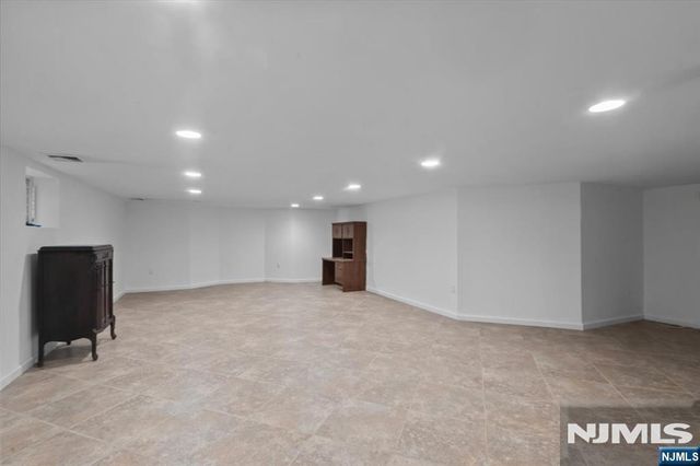 245 Kingsland Avenue, Lyndhurst, NJ 07071