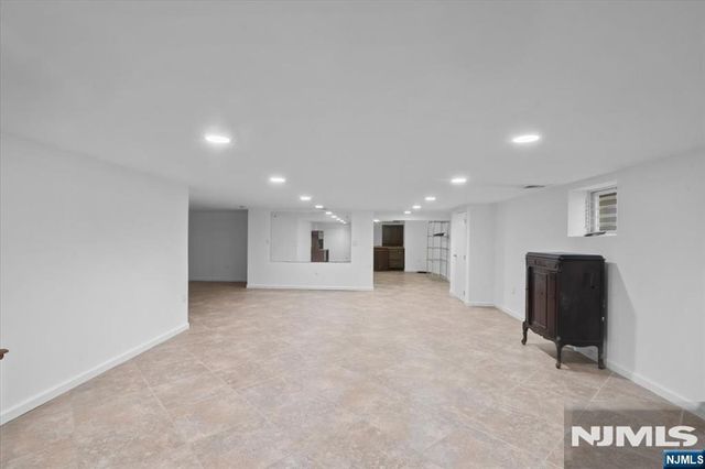 245 Kingsland Avenue, Lyndhurst, NJ 07071