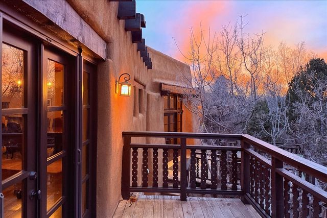1433 Upper Canyon Road, Santa Fe, NM 87501
