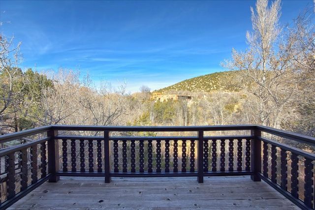 1433 Upper Canyon Road, Santa Fe, NM 87501