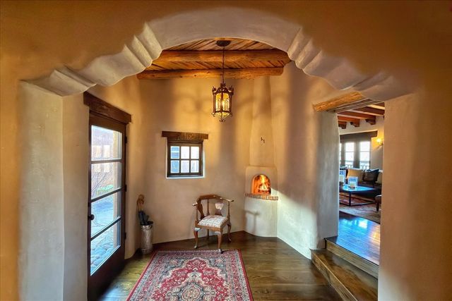 1433 Upper Canyon Road, Santa Fe, NM 87501