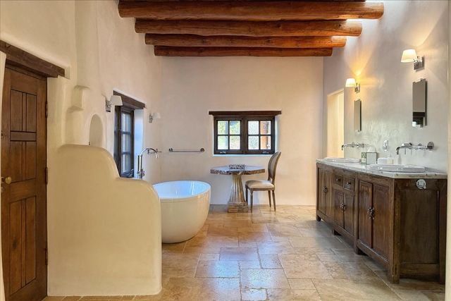 1433 Upper Canyon Road, Santa Fe, NM 87501