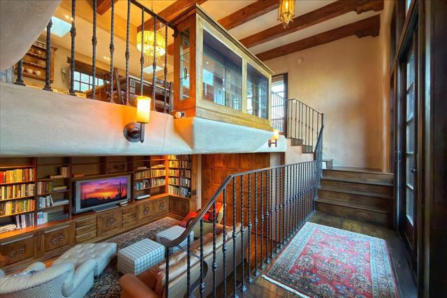 1433 Upper Canyon Road, Santa Fe, NM 87501