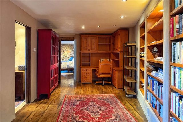 1433 Upper Canyon Road, Santa Fe, NM 87501