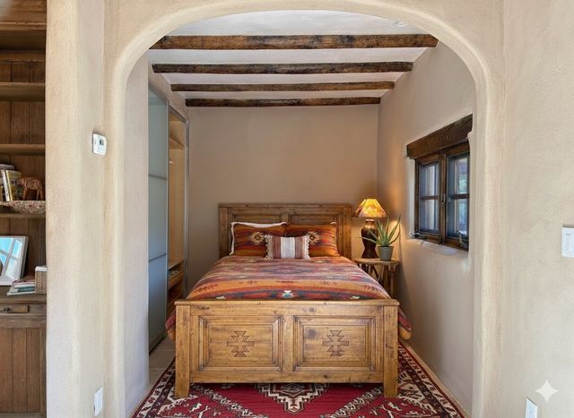 1433 Upper Canyon Road, Santa Fe, NM 87501