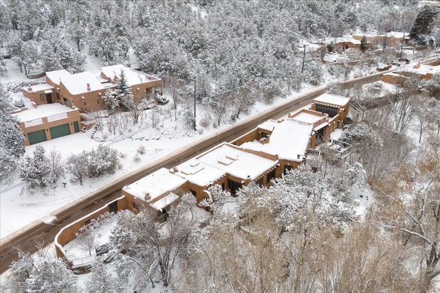 1433 Upper Canyon Road, Santa Fe, NM 87501