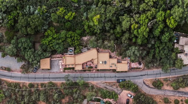 1433 Upper Canyon Road, Santa Fe, NM 87501