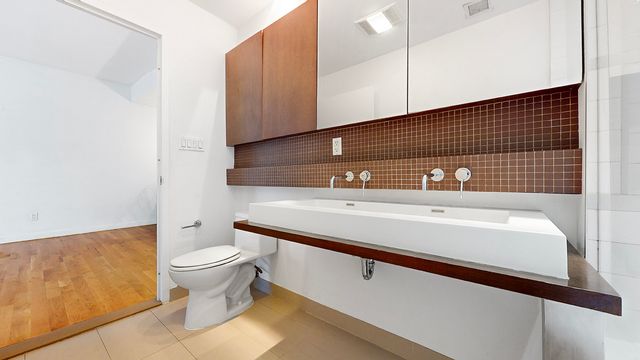 330 E 109th St Apt 2C, New York City, NY 10029