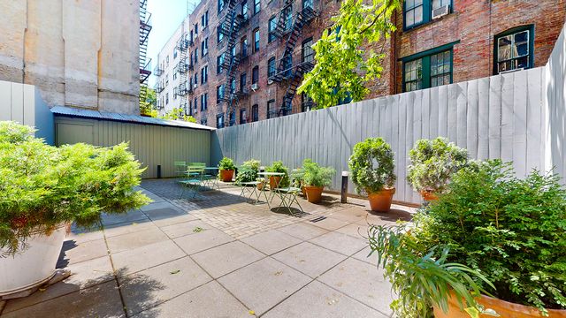 330 E 109th St Apt 2C, New York City, NY 10029