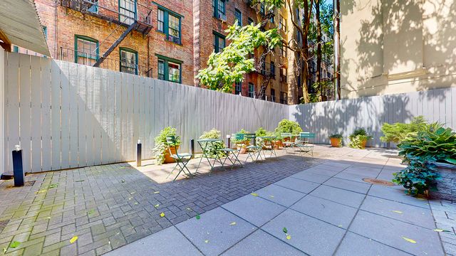 330 E 109th St Apt 2C, New York City, NY 10029