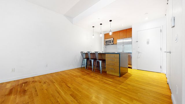 330 E 109th St Apt 2C, New York City, NY 10029