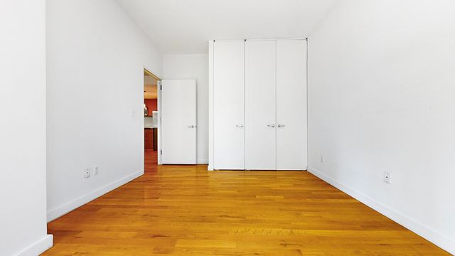 330 E 109th St Apt 2C, New York City, NY 10029