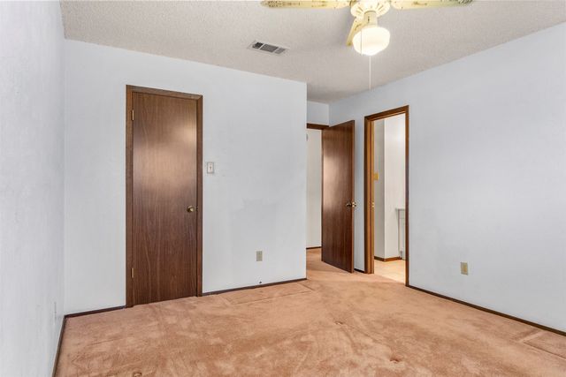 6417 Kary Lynn Drive N, Watauga, TX 76148