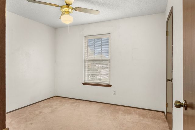 6417 Kary Lynn Drive N, Watauga, TX 76148