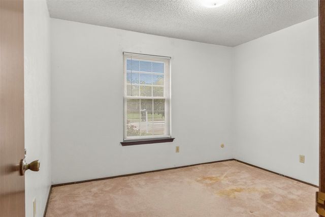 6417 Kary Lynn Drive N, Watauga, TX 76148